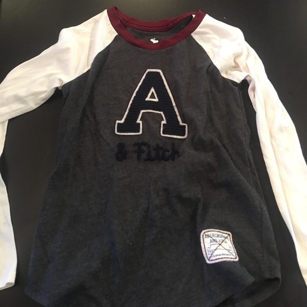 Boy long sleeved tee